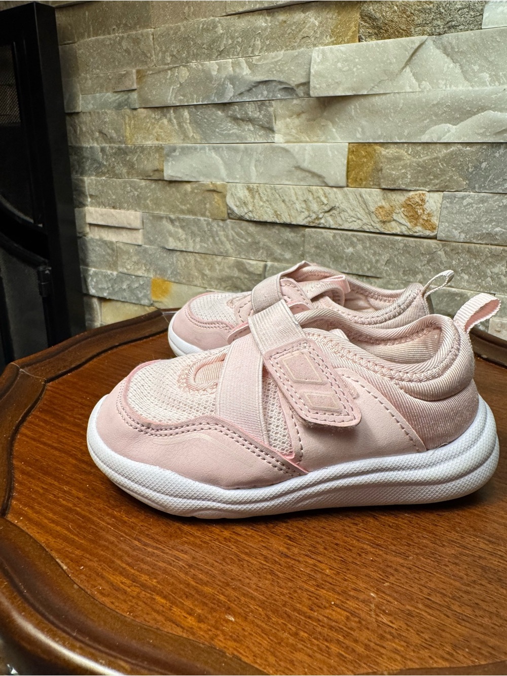 Child’s Sz 6 Athletic Works Baby Pink Criss-Cross Strap Sneakers Shoes Walkers